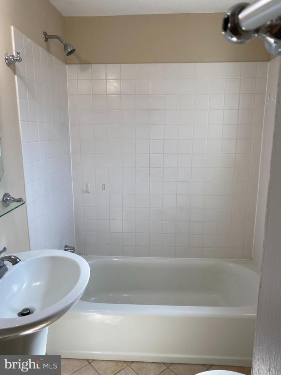 Building Photo - 2185 Kimberton Rd