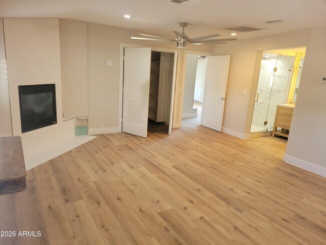 Building Photo - 12210 N 67th St