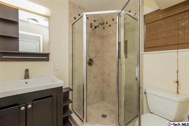 Building Photo - 1890 Las Lunas St