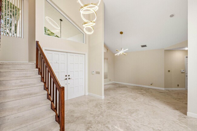 Building Photo - 4720 NW 28th Ave