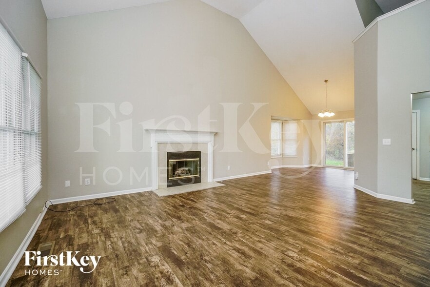 Building Photo - 2673 Cross Creek Ave