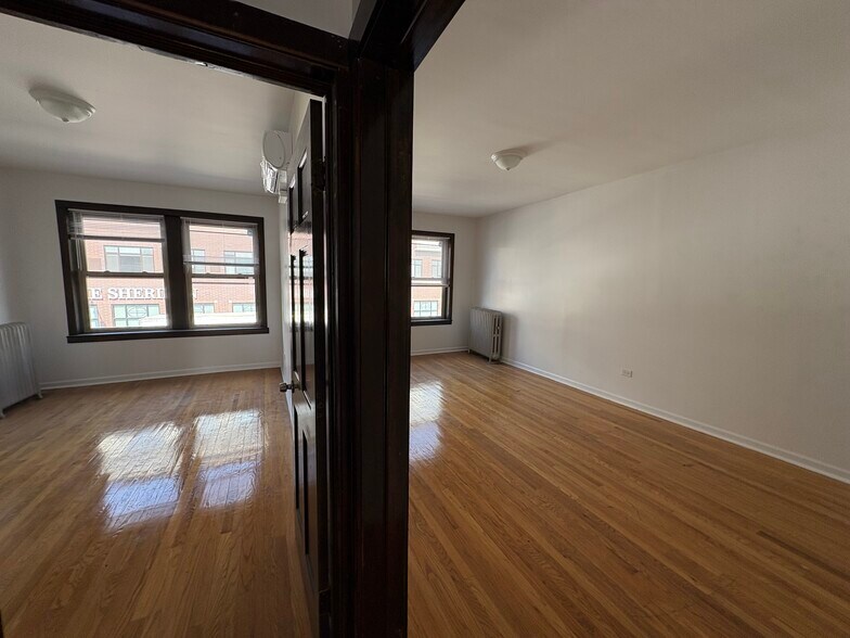 Building Photo - 809 N Harlem Ave