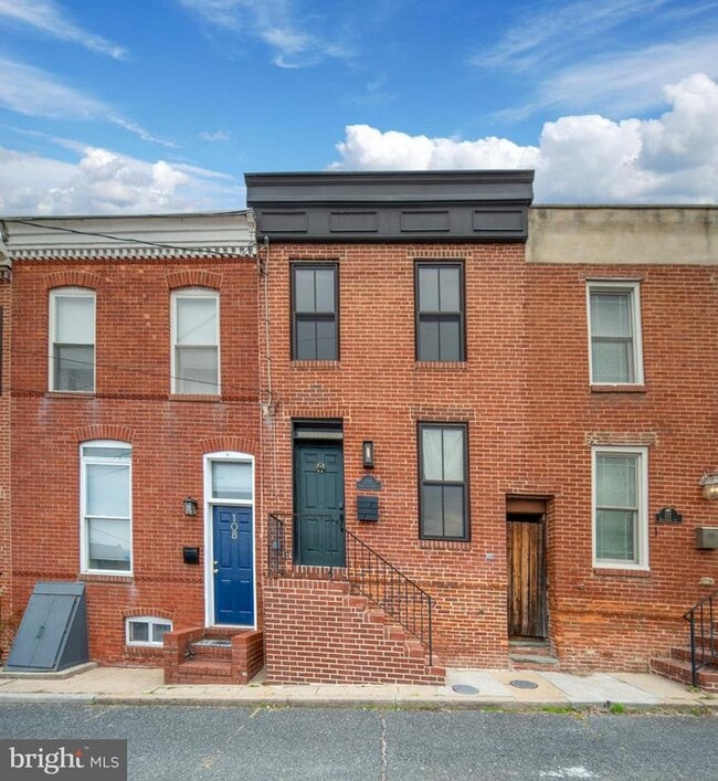 Building Photo - 110 Birckhead St