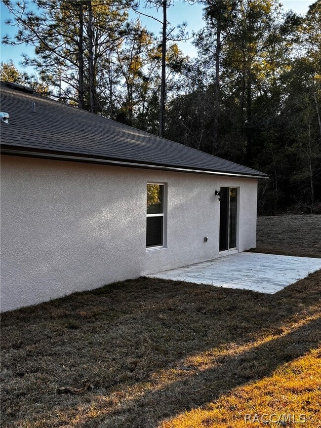 Building Photo - 2845 W Gardenia Dr