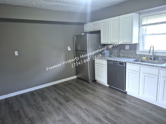 Building Photo - 189 Grandview Ave