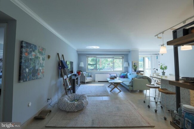 Building Photo - 4201 Cathedral Ave NW