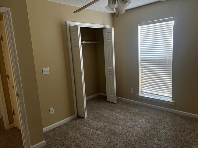 Building Photo - 801 Cottage Ln