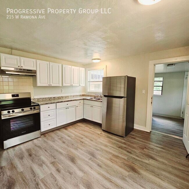 Fully Remodeled 2Bed, 1Bath Home in Old 215 W Ramona Ave