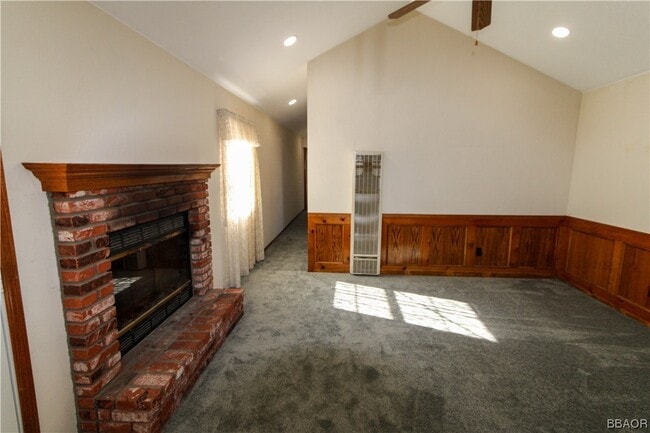 Building Photo - 158 Leonard Ln