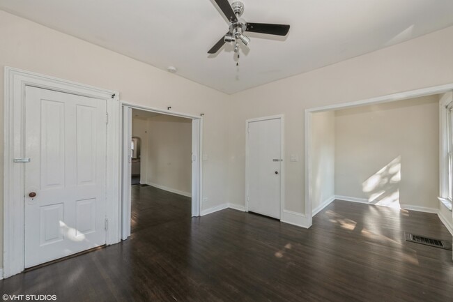 Building Photo - 1002 N 5th Ave