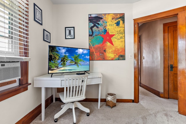 Building Photo - 935-937 Marshall Avenue