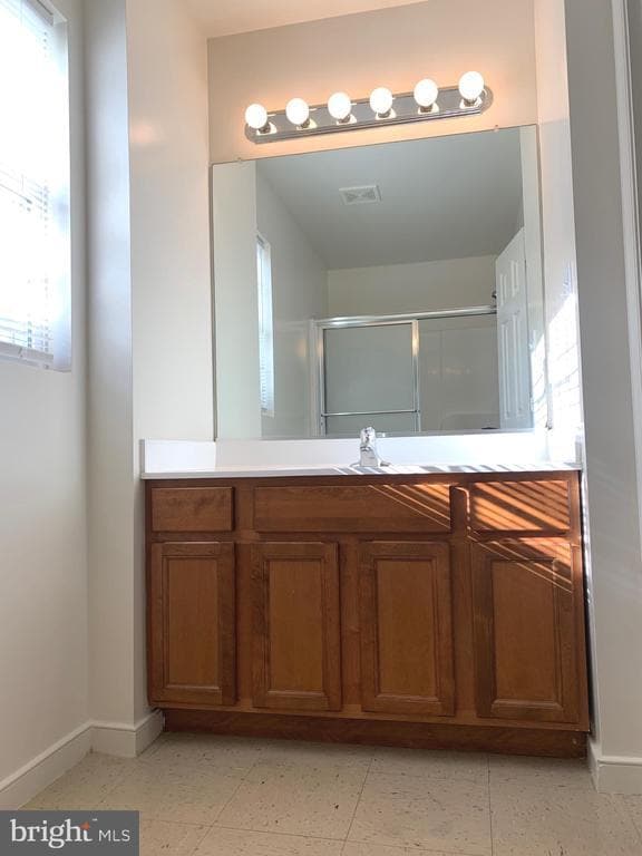 Building Photo - 1011 Myrick St