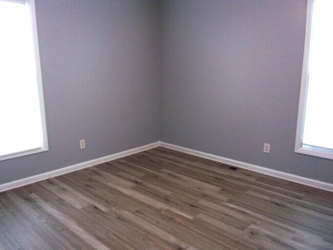 Building Photo - 1956 Doby Dr