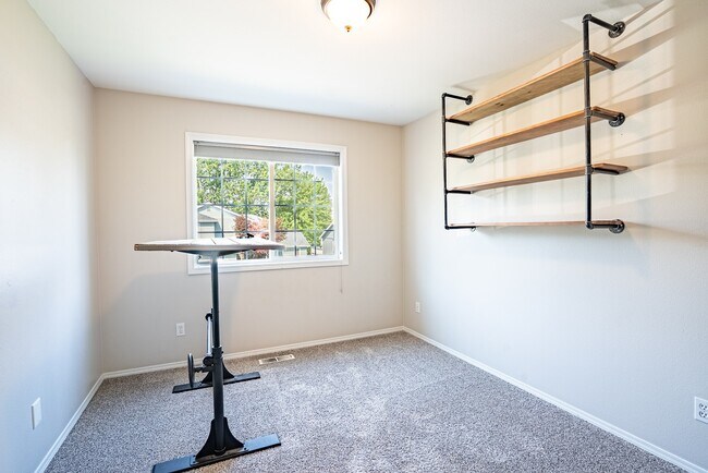 Building Photo - 4115 S Tenfel Ln