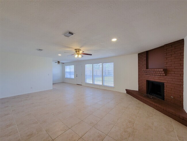 Building Photo - 14443 Golden Cypress Ln