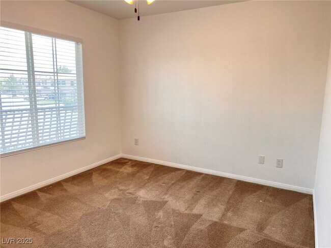 Building Photo - 810 Socorro Song Ln
