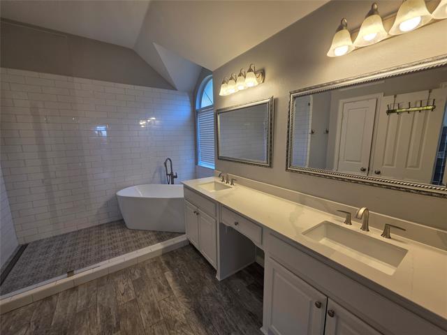 Building Photo - 2717 Cliffwood Dr