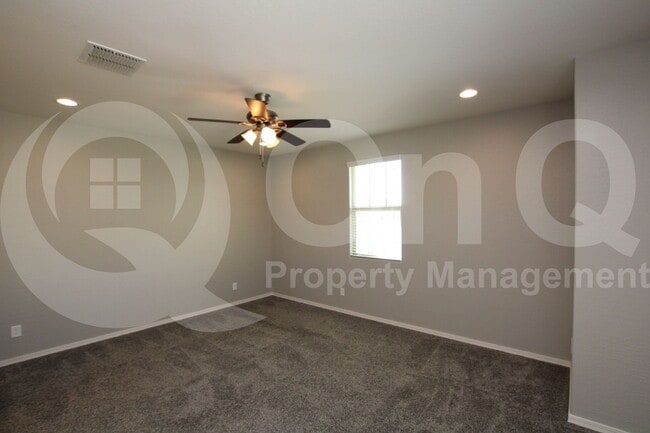 Building Photo - 2171 S Wallrade Ln