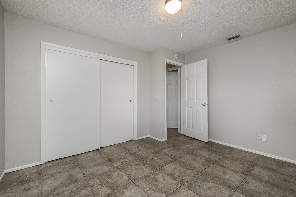 Building Photo - 16328 Caribbean Ct