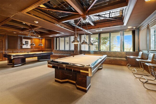 Building Photo - 520 Brickell Key Dr