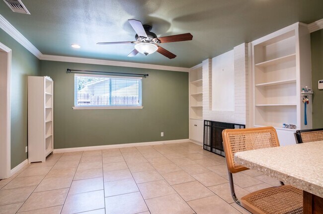 Building Photo - House for Rent in Redlands