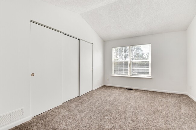 Building Photo - 11877 E Kepner Dr