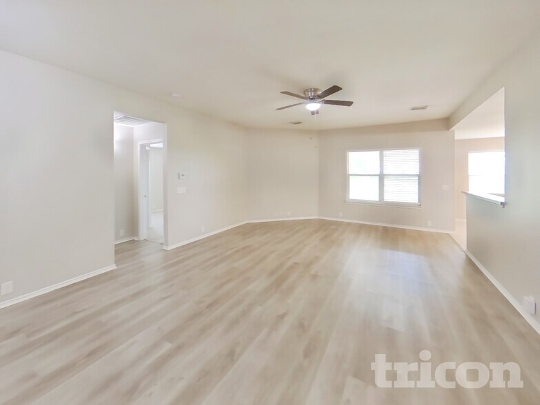 Building Photo - 3741 Pebble Beach