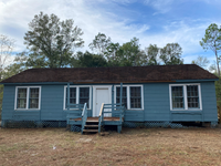 Building Photo - 3 Bed / 2 Bath 1,174 sqft