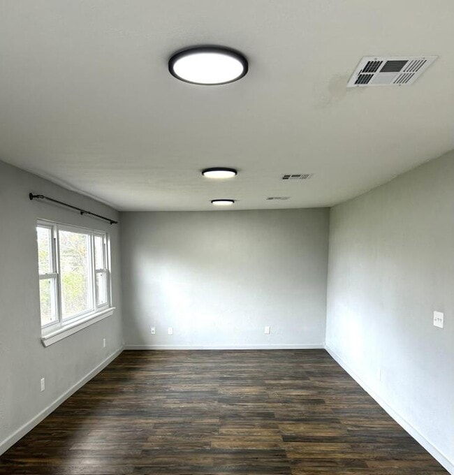 Building Photo - 3007 E Corona St