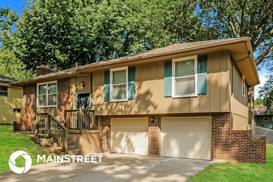 Building Photo - 513 NE Grant Dr