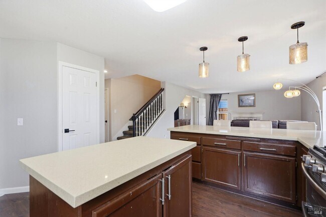 Building Photo - 1731 Walnut Creek Dr