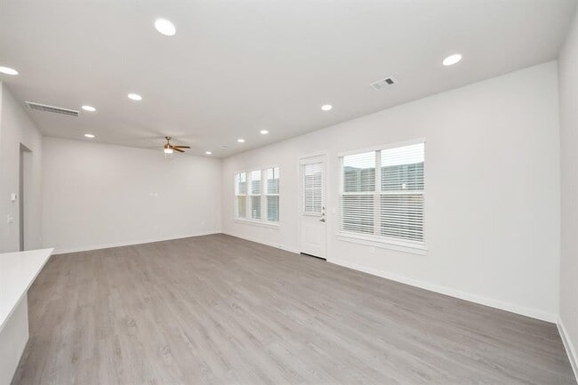 Building Photo - 22023 Ferguson Mdw Ln
