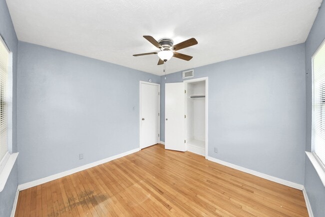 Building Photo - 1324 Bennett Dr