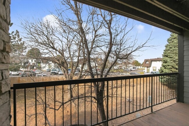 Building Photo - 2575 S Syracuse Way