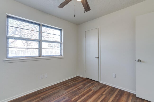 Building Photo - 5402 25th St
