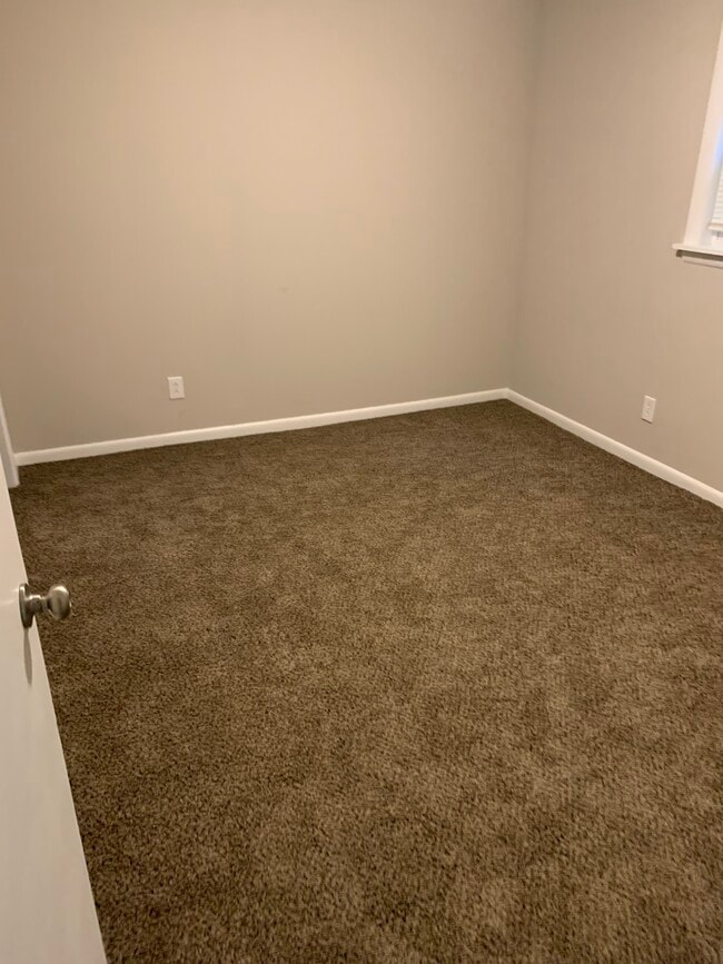 Building Photo - 3301 Buckeye Ct