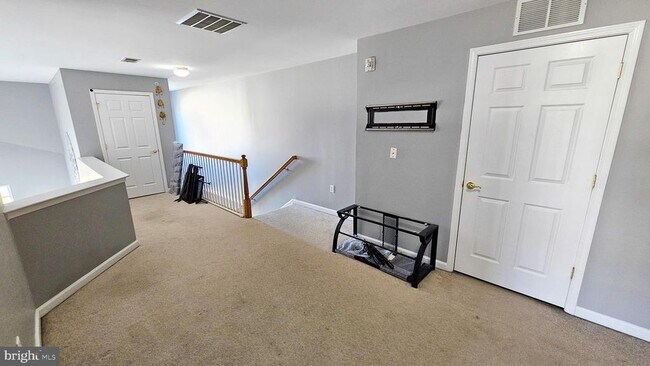 Building Photo - 51 Farrah Dr