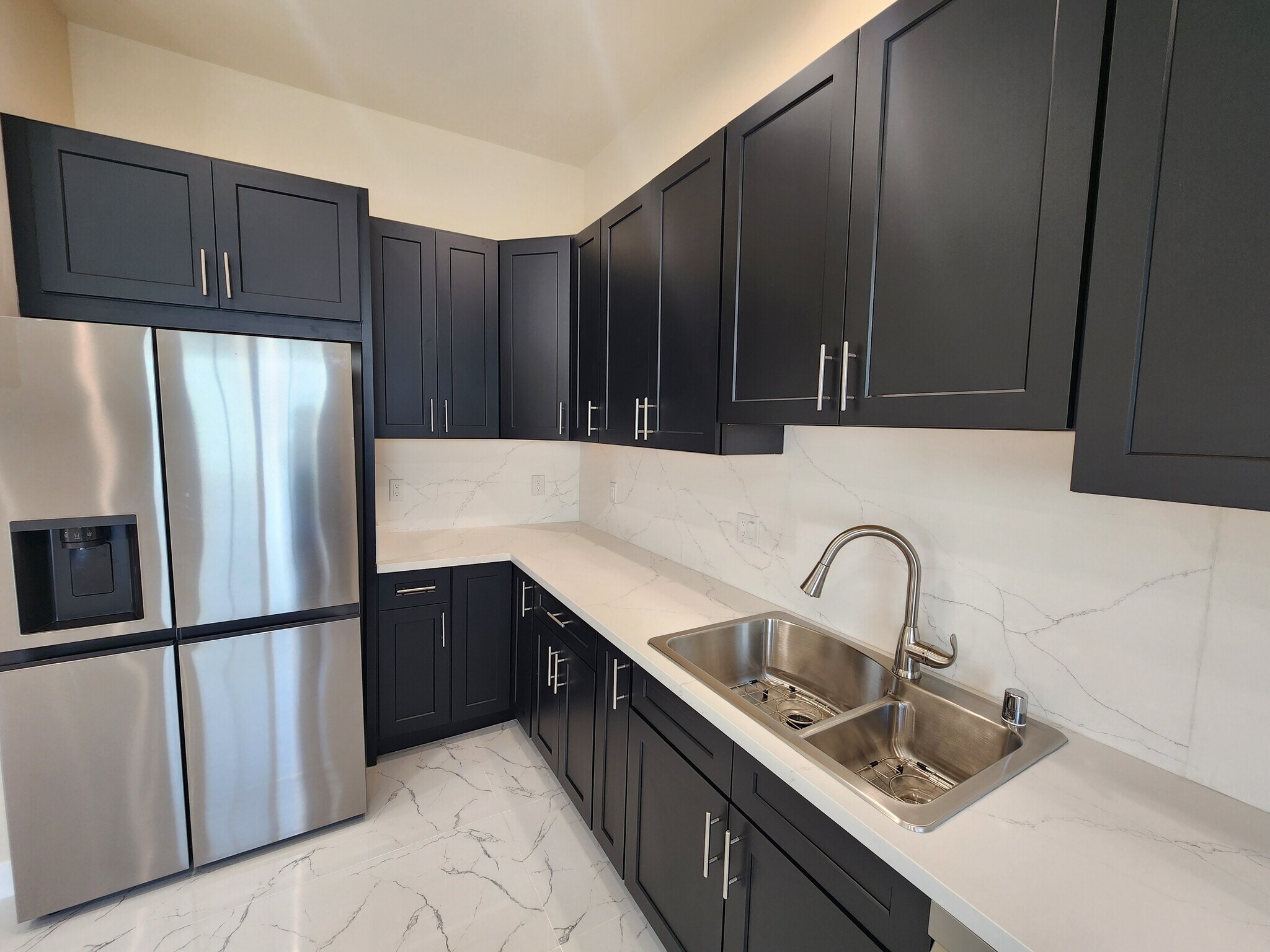 Building Photo - 10926 Olinda St