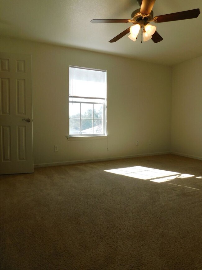 Building Photo - 317 Jeff Gordon Dr