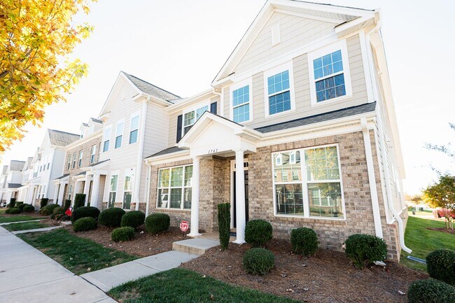 Primary Photo - Beautiful 3Bed/2.5Bath Townhome located in Kernersville at Welden Village