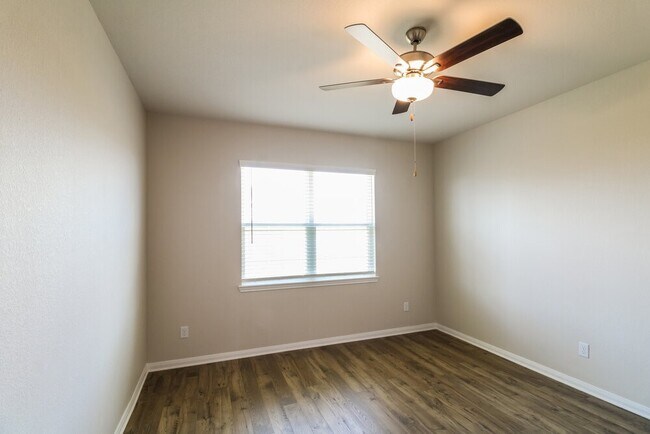 Building Photo - 7602 Tipton Meadow Way