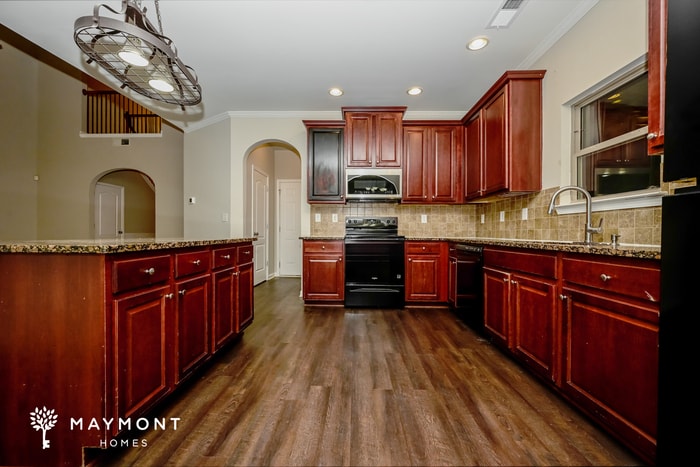 Building Photo - 113 Tyre Dr