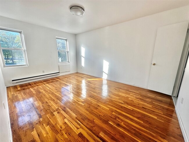 Building Photo - 211-32 23rd Ave