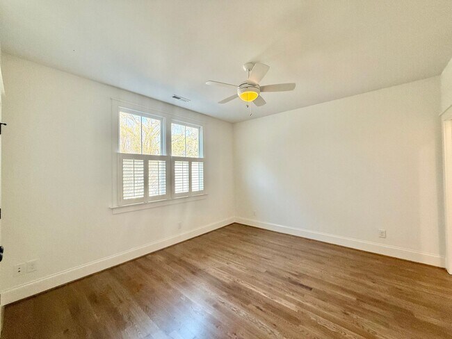 Building Photo - Custom Built 4BD, 3.5BA Five Points Home with a Bonus Room & Fenced Yard