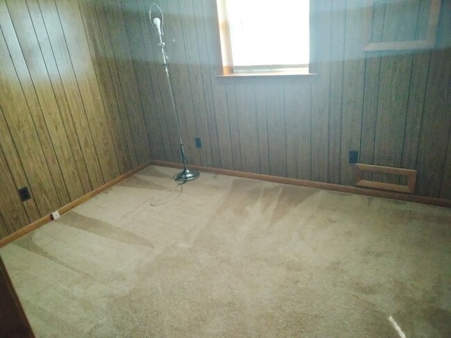 Building Photo - 7823 Perry Rd