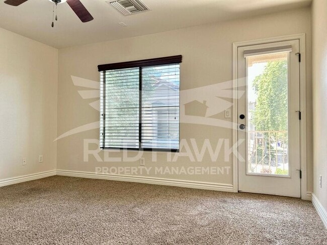 Building Photo - 3853 E Santa Fe Ln