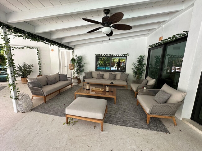 Building Photo - 6205 St