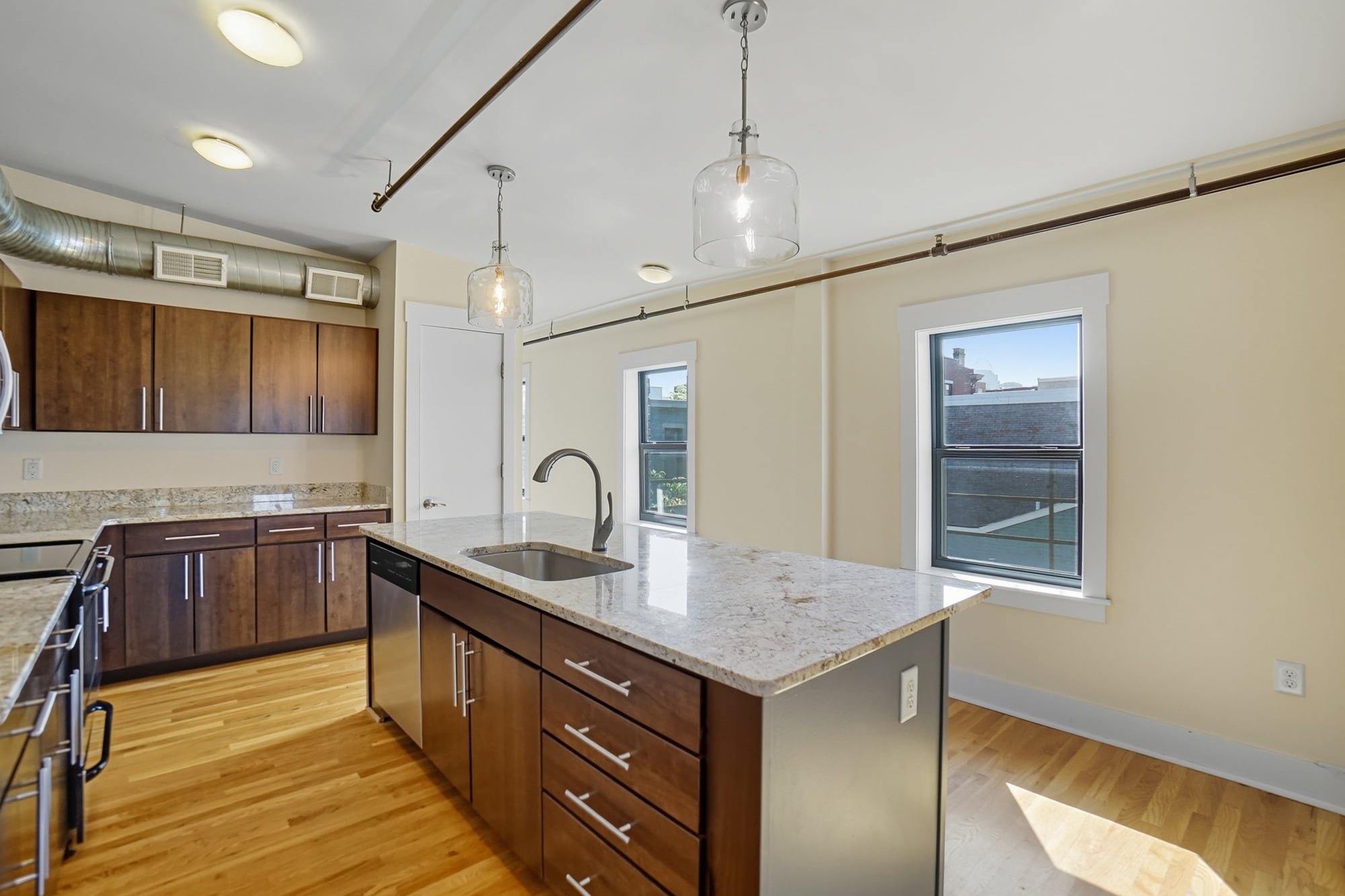 Building Photo - 1412 Republic St