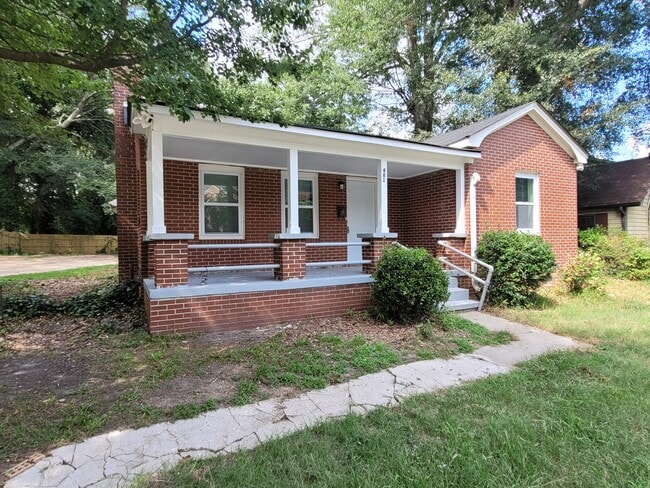 Building Photo - 481 North Marietta Pkwy NE