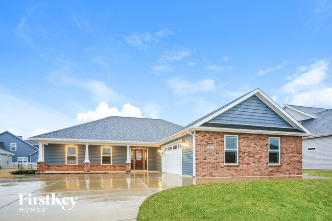 Building Photo - 900 Foxglove St